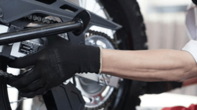 Cara Merawat Dan Menyetel Kekencangan Rantai Sepeda Motor