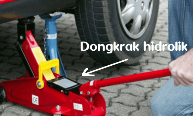 cara ganti ban mobil dengan dongkrak buaya hidrolik