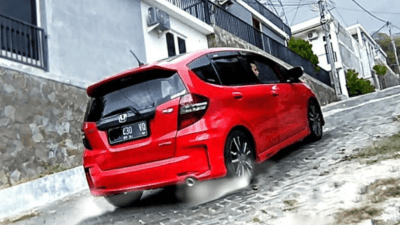 Penyebab Mobil Matic Tidak Kuat Nanjak dan Cara Mengatasinya